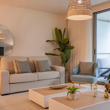 Apartment Bayline - Bezugo By Bedzy