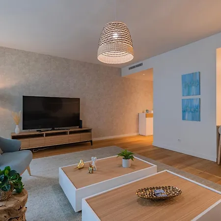 Bayline - Bezugo By Bedzy Apartment *