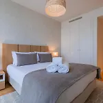 Bayline - Bezugo By Bedzy Apartman *